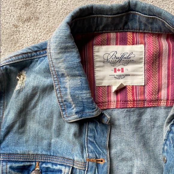 Jean jacket - Picture 2 of 3
